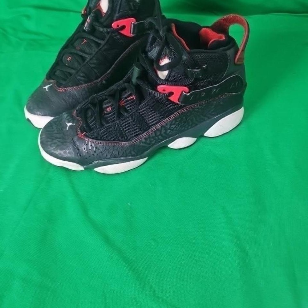 Jordan 6 Rings Black Red Elephant Print Youth Sneakers 323419-020 Size 5.5Y